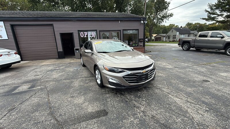 2024 Chevrolet Malibu LS - Photo 1 - Hobart, IN 46342
