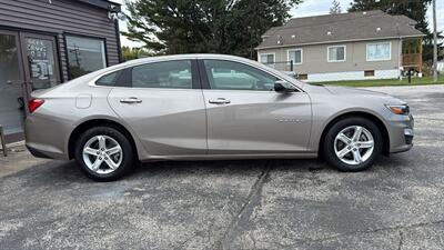 2024 Chevrolet Malibu LS   - Photo 6 - Hobart, IN 46342