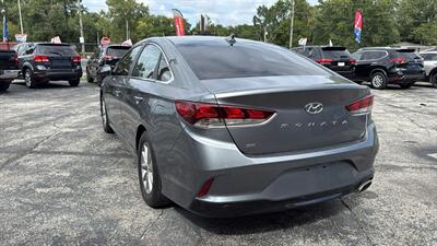2020 Hyundai SONATA Limited   - Photo 4 - Hobart, IN 46342
