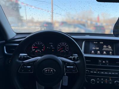 2020 Kia Optima LX   - Photo 8 - Hobart, IN 46342