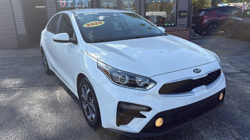 2020 Kia Forte FE - Photo 1 - Hobart, IN 46342