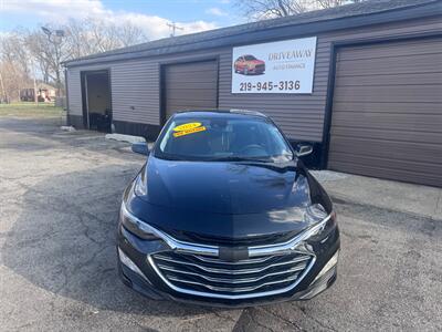 2024 Chevrolet Malibu LT   - Photo 2 - Hobart, IN 46342