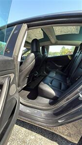 2023 Tesla Model 3 - Photo 11 - Hobart, IN 46342