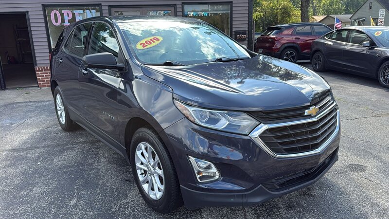 2019 Chevrolet Equinox LS - Photo 1 - Hobart, IN 46342