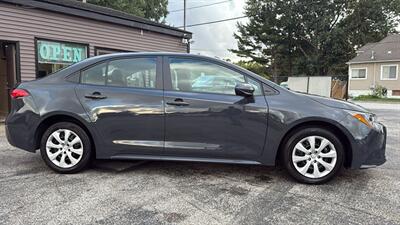 2025 Toyota Corolla LE - Photo 6 - Hobart, IN 46342