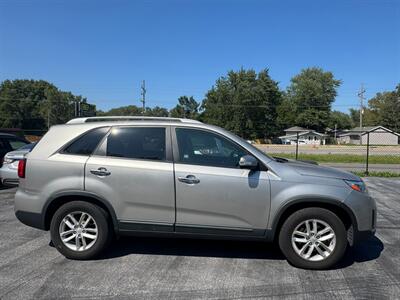 2014 Kia Sorento LX   - Photo 2 - Hobart, IN 46342