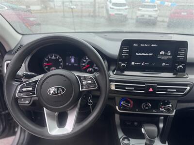 2021 Kia Seltos LX - Photo 8 - Hobart, IN 46342