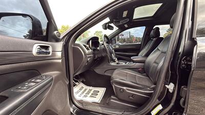 2019 Jeep Grand Cherokee Laredo   - Photo 8 - Hobart, IN 46342