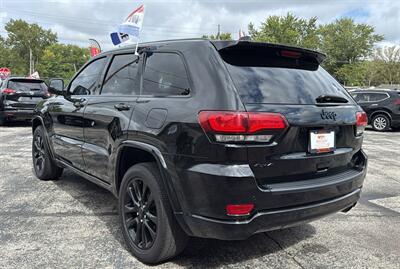 2019 Jeep Grand Cherokee Laredo   - Photo 5 - Hobart, IN 46342