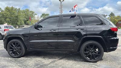 2019 Jeep Grand Cherokee Laredo   - Photo 4 - Hobart, IN 46342