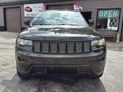 2019 Jeep Grand Cherokee Laredo   - Photo 2 - Hobart, IN 46342