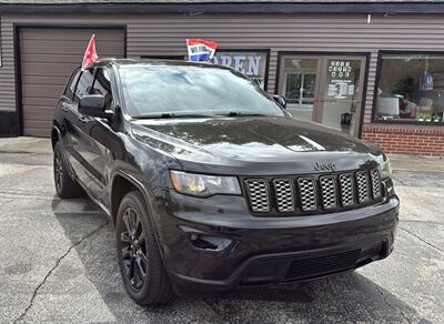 2019 Jeep Grand Cherokee Laredo   - Photo 1 - Hobart, IN 46342