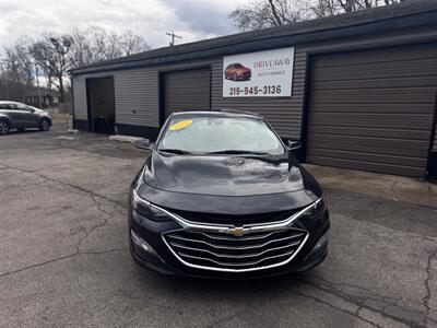 2023 Chevrolet Malibu LT   - Photo 2 - Hobart, IN 46342