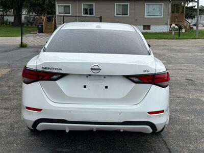 2023 Nissan Sentra SV   - Photo 8 - Hobart, IN 46342