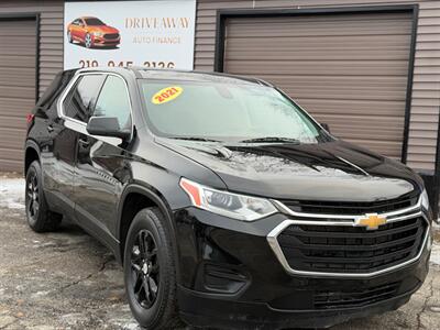 2021 Chevrolet Traverse LS   - Photo 1 - Hobart, IN 46342