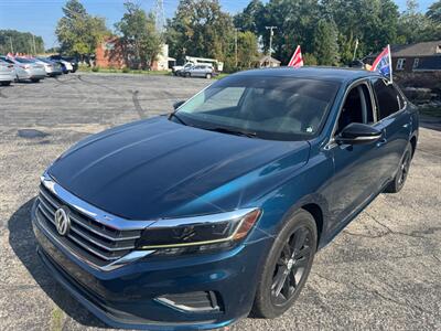 2020 Volkswagen Passat SE   - Photo 3 - Hobart, IN 46342