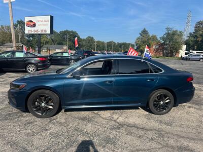 2020 Volkswagen Passat SE   - Photo 4 - Hobart, IN 46342
