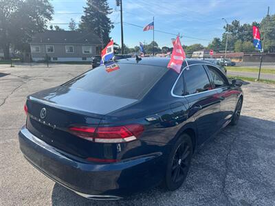2020 Volkswagen Passat SE   - Photo 7 - Hobart, IN 46342