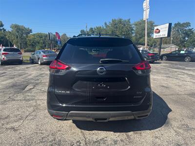 2018 Nissan Rogue SV   - Photo 6 - Hobart, IN 46342
