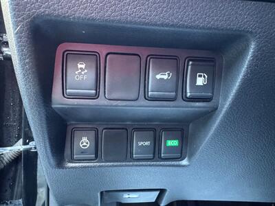 2018 Nissan Rogue SV - Photo 16 - Hobart, IN 46342