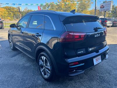 2022 Kia Niro EV S - Photo 5 - Hobart, IN 46342