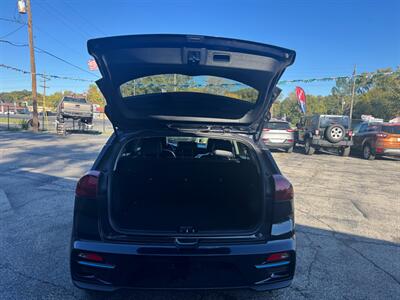 2022 Kia Niro EV S - Photo 9 - Hobart, IN 46342