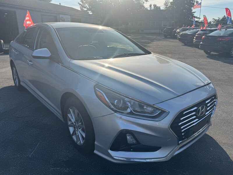 2019 Hyundai SONATA SE  