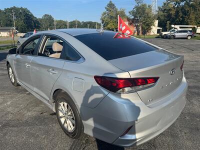 2019 Hyundai SONATA SE   - Photo 5 - Hobart, IN 46342