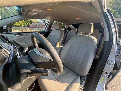 2019 Hyundai SONATA SE   - Photo 9 - Hobart, IN 46342