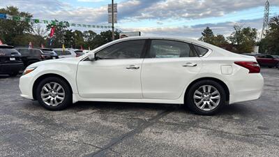 2017 Nissan Altima 2.5   - Photo 3 - Hobart, IN 46342