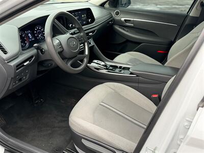 2022 Hyundai SONATA SE   - Photo 6 - Hobart, IN 46342