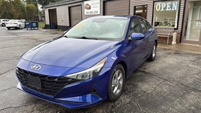 2021 Hyundai ELANTRA SE   - Photo 2 - Hobart, IN 46342