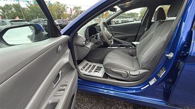 2021 Hyundai ELANTRA SE   - Photo 7 - Hobart, IN 46342
