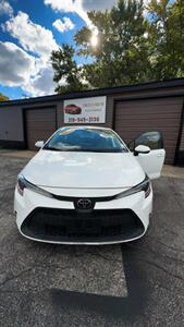 2022 Toyota Corolla LE - Photo 3 - Hobart, IN 46342