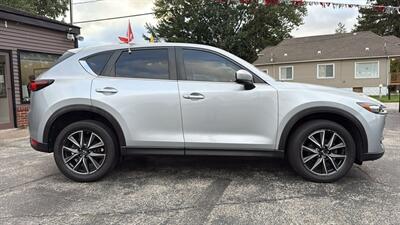2018 Mazda CX-5 Touring   - Photo 6 - Hobart, IN 46342