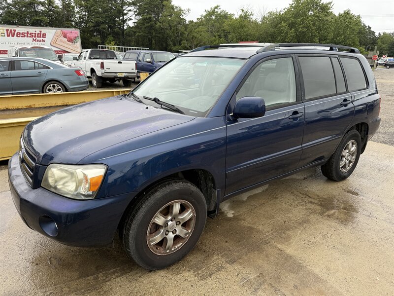 2004 Toyota Highlander  