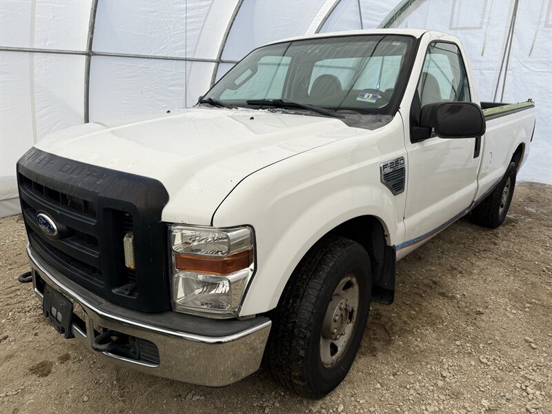 2008 Ford F-250 Super Duty XL XL 2dr Regular Cab LB  