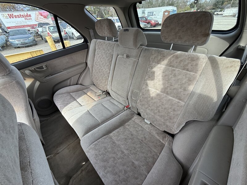 2005 Kia Sorento LX - Photo 9 - Dennisville, NJ 08214