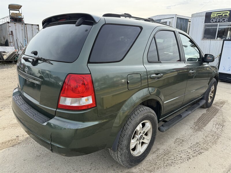 2005 Kia Sorento LX - Photo 4 - Dennisville, NJ 08214