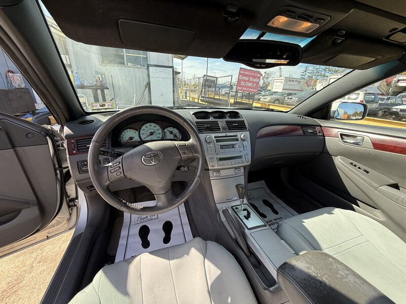 2004 Toyota Camry Solara SE V6 - Photo 7 - Dennisville, NJ 08214