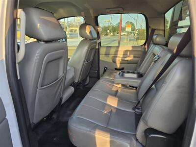 2012 Chevrolet Silverado 3500 Work Truck  Flat Bed Gooseneck - Photo 8 - Conroe, TX 77301