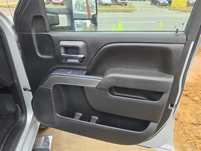 2015 Chevrolet Silverado 2500 LT   - Photo 9 - Conroe, TX 77301