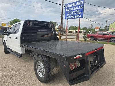 2018 Ford F-250 Super Duty XL  Flatbed Gooseneck - Photo 2 - Conroe, TX 77301