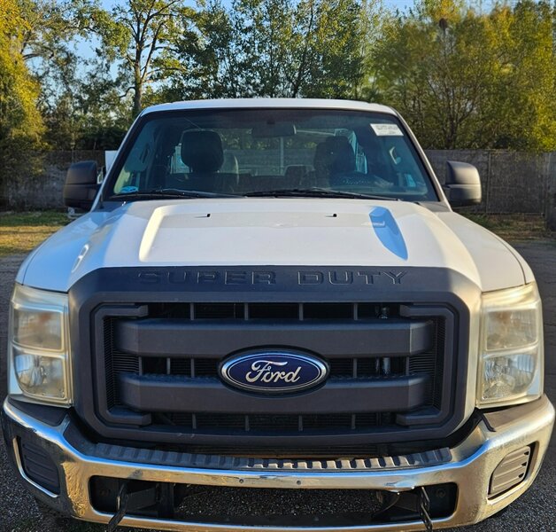 2013 Ford F-350 Super Duty XL   - Photo 1 - Conroe, TX 77301