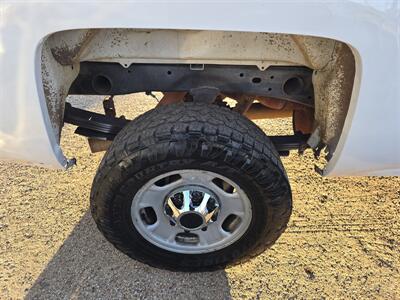 2015 Chevrolet Silverado 2500 Work Truck - Photo 14 - Conroe, TX 77301