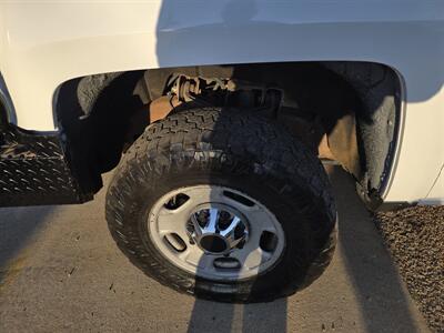 2015 Chevrolet Silverado 2500 Work Truck - Photo 9 - Conroe, TX 77301