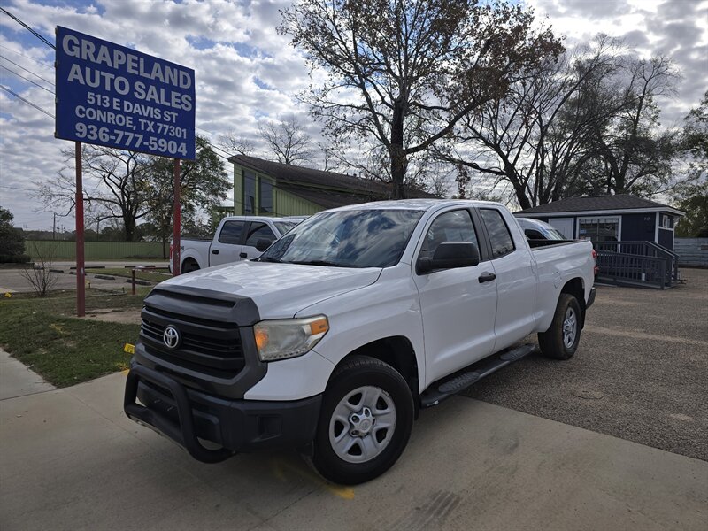2014 Toyota Tundra SR  