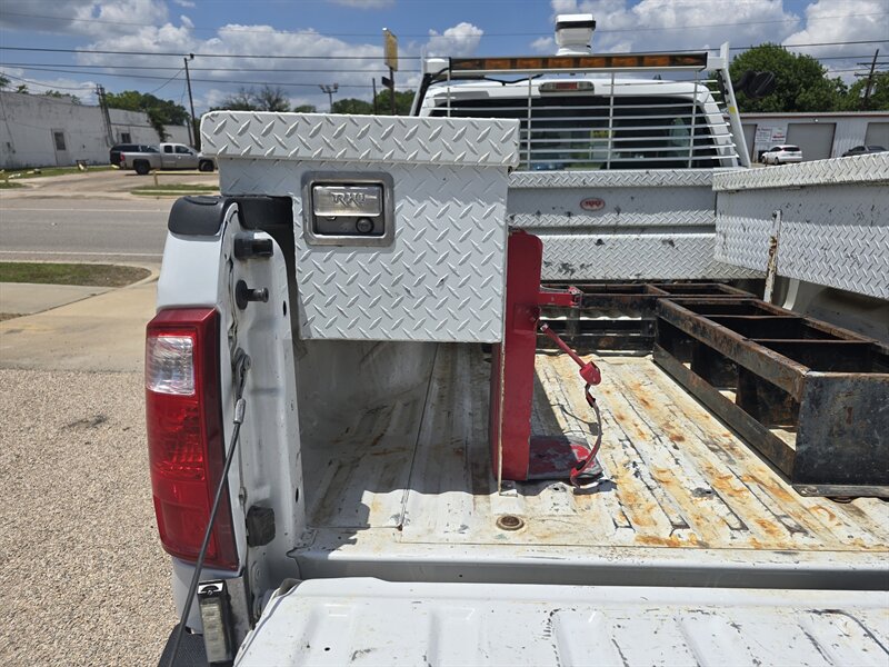 2015 Ford F-250 Super Duty XL - Photo 12
