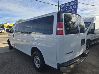 2019 Chevrolet Express LT 3500  15 Passenger Van - Photo 2 - Conroe, TX 77301