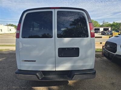 2019 Chevrolet Express LT 3500  15 Passenger Van - Photo 3 - Conroe, TX 77301